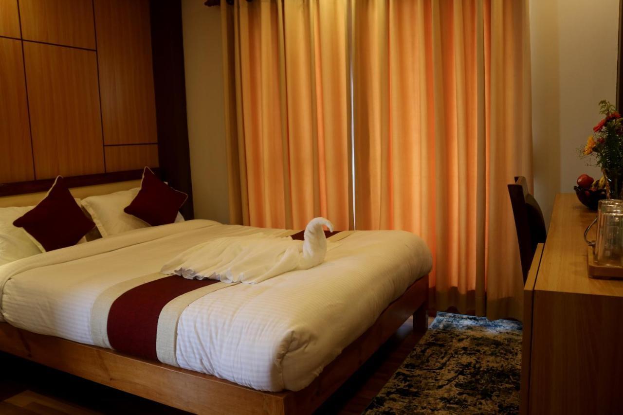 Hotel Family Ties Pvt. Ltd. Kathmandu Exterior photo